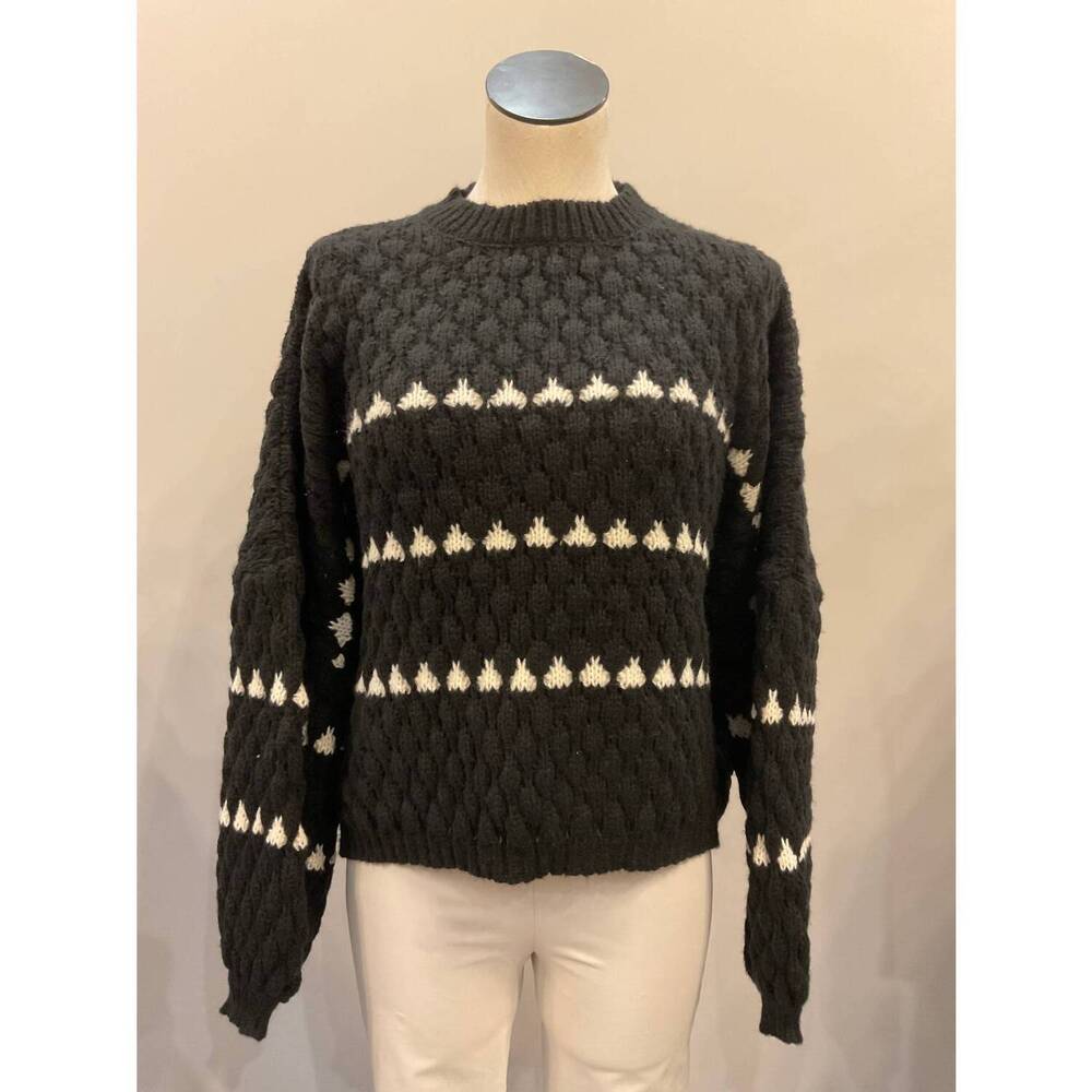 NEW PINK MARTINI women's long sleeve textured sweater in black
